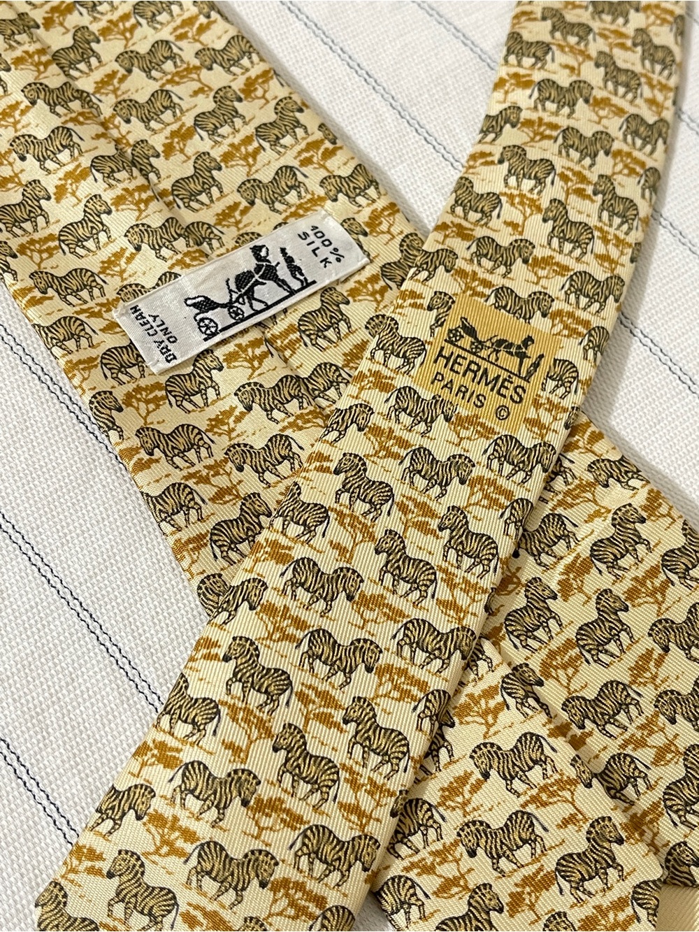 Hermès Zebra Print Silk Tie Safari Cream Gold Old Money Luxury